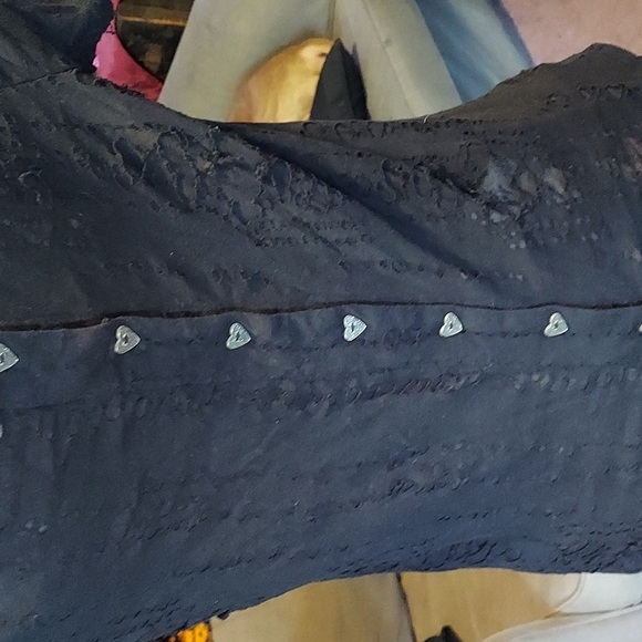 Distressed tee - Picture 2 of 6